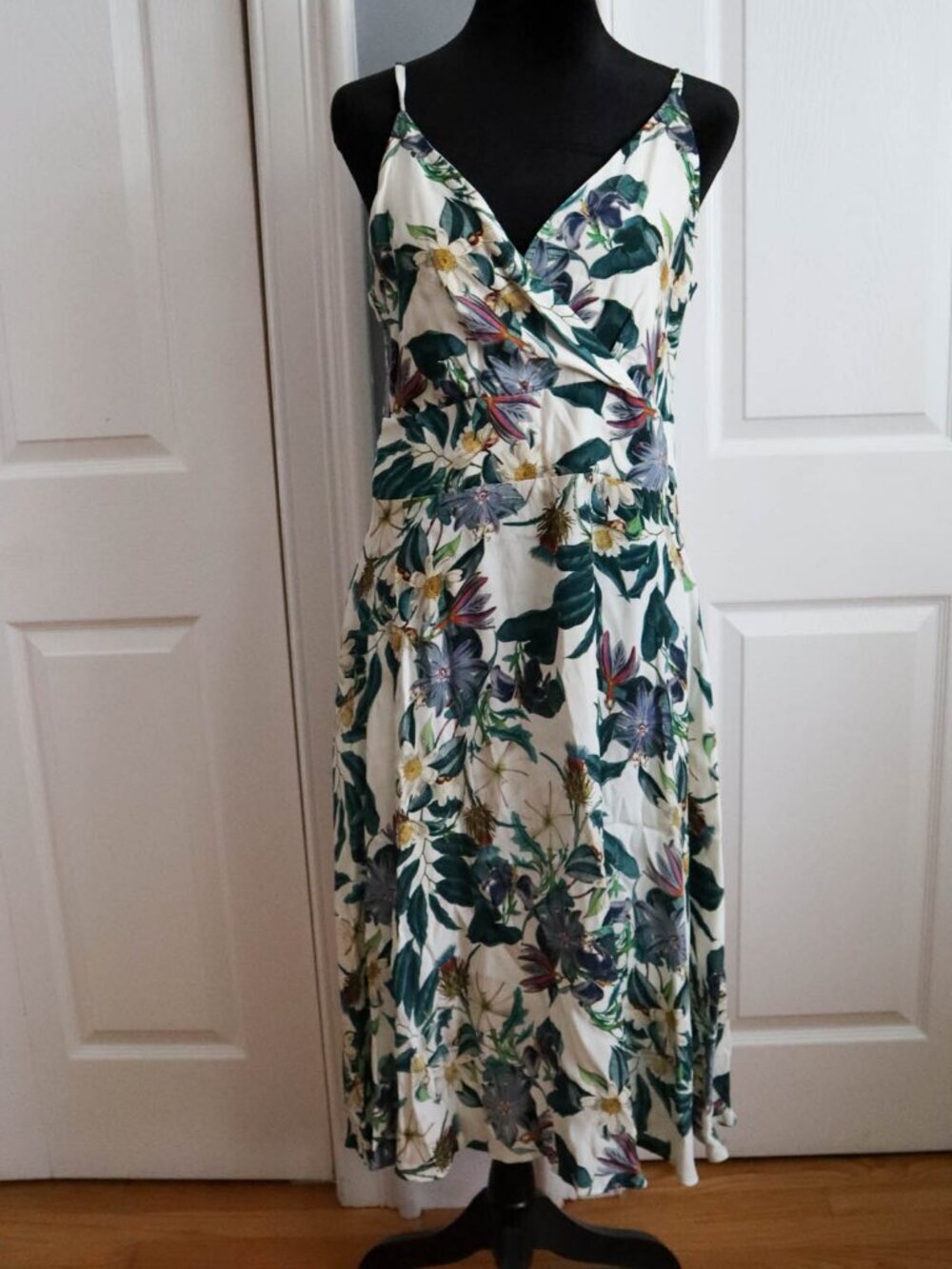 Reserved Brand Clothing Europe 100% Viscose Floral Sleeveless Midi Dress Sz 8